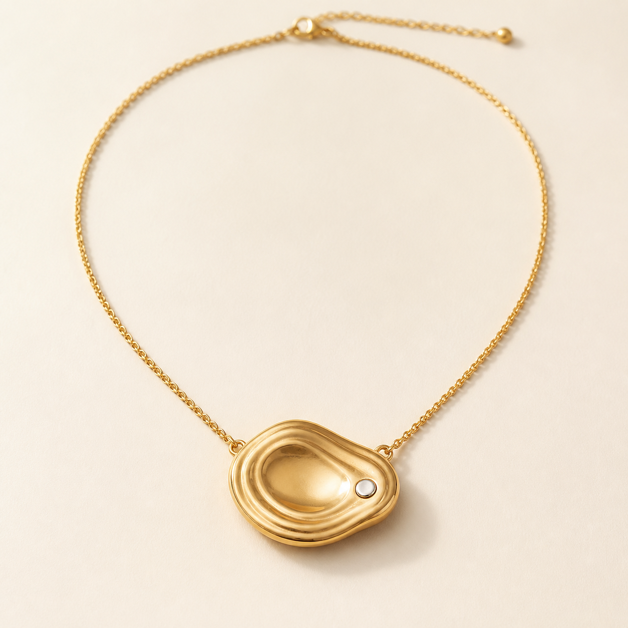 Echo Pebble Pendant Necklace
